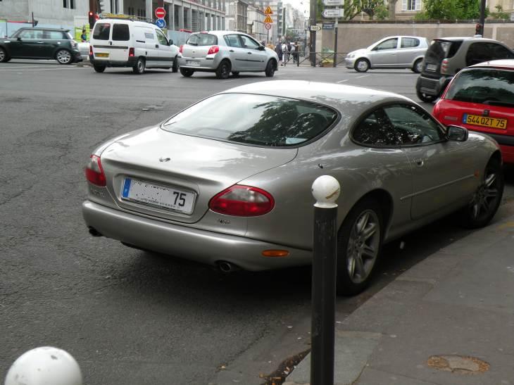  arrière coupé Jaguar XK8